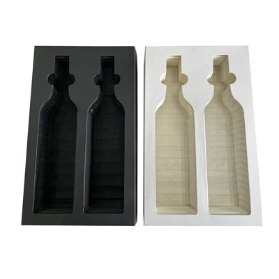 مبطنة بقرص العسل السميك